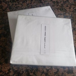 New-2 PCS - OAKE Full &  Fitted  Sheets Fits up to 17" Deep Mattress -SOLIDWHITE
